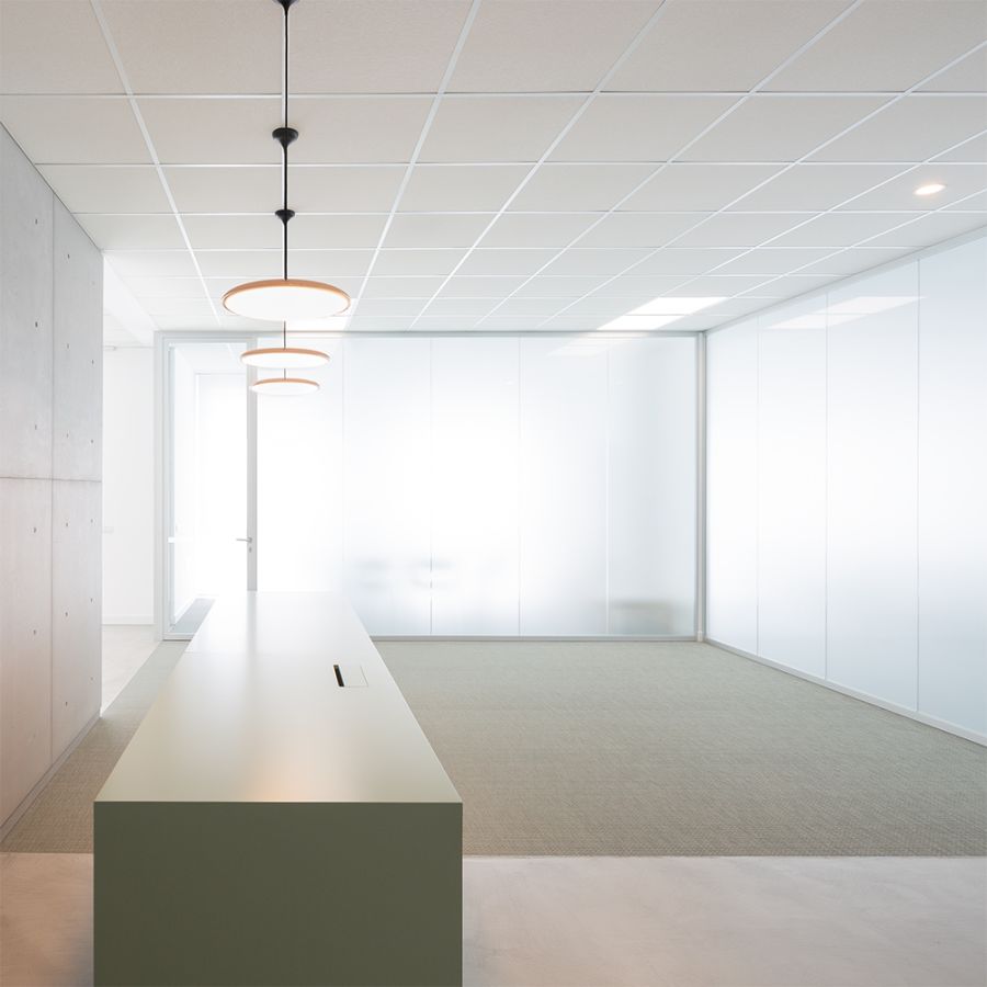 High-end retail space with seamless finishes